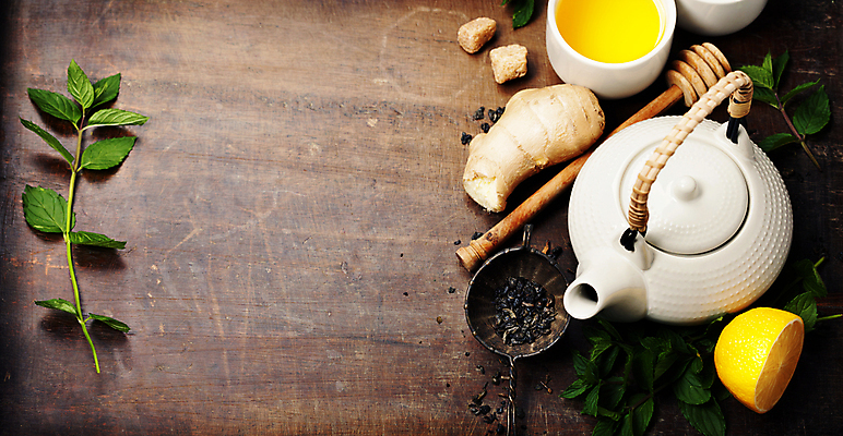 포토 JPG 해외이미지 잎 실내 사람없음 도자기 찻잔 찻주전자 레몬 생강 찻잎 허니디퍼 갈색배경 해외202004 차거름망 해외포토 식물 백그라운드 채소 과일 주전자 잔 내부 차_음료 갈색 도구 파일형식