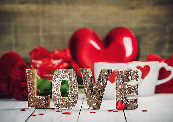 포토 JPG 해외이미지 영어 실내 발렌타인데이 사랑 타이포그라피 사람없음 단어 장미 머그컵 하트 오브젝트 해외202004 해외포토 모양 문자 꽃 감정 데이이벤트 내부 컵 파일형식