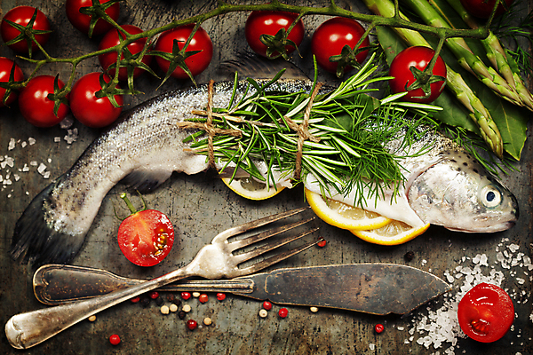 포토 JPG 해외이미지 포크 방울토마토 실내 어류 사람없음 하이앵글 나이프 묶기 레몬 해산물 아스파라거스 소금 후추 노끈 로즈메리 무지개송어 해외202004 해외포토 식기 줄 뷰포인트 토마토 채소 과일 모션 내부 수중동물 칼 허브 향신료 송어 파일형식