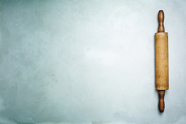 포토 JPG 해외이미지 사람없음 하이앵글 파란배경 밀대 카피스페이스 해외202004 해외포토 뷰포인트 백그라운드 주방용품 파란색 공백 파일형식