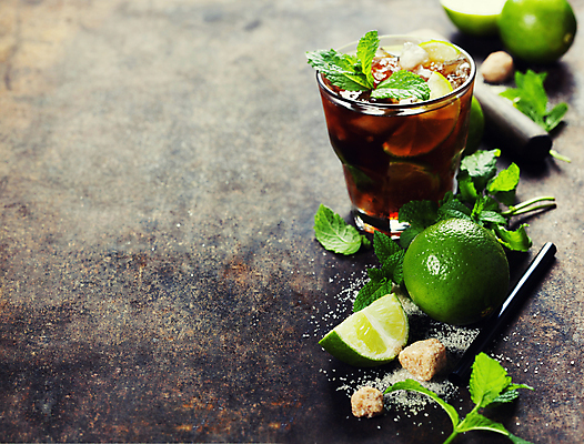 포토 JPG 해외이미지 회색배경 빨대 사람없음 얼음 설탕 민트 칵테일잔 라임 모히토 카피스페이스 해외202004 해외포토 자연요소 백그라운드 술잔 과일 공백 회색 칵테일 허브 파일형식