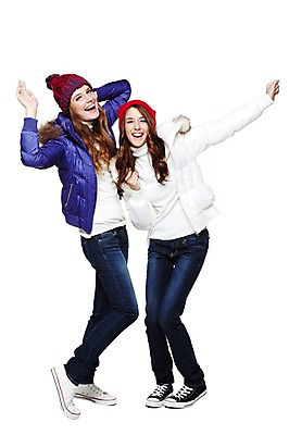 포토 JPG 스튜디오촬영 전신 서양인 외국인 백인 모델 해외기획촬영 모자 우먼라이프 라이프스타일 긴머리 여자 2011년태국 패션 포즈 겨울 모션 털모자 실내 서기 미소 웃음 누끼 사람 손짓 20대 성인 두명 라이프 앞모습 친구 손들기 점퍼 오브젝트 웨이브 털점퍼 여자만 성인여자만 청년만 청년여자만 성인만 국내포토 모자_잡화 헤어스타일 잡화 계절 뷰포인트 관계 표정 인종 청년 내부 생활 외투 파일형식