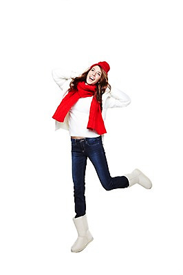 포토 JPG 스튜디오촬영 전신 서양인 외국인 백인 모델 해외기획촬영 모자 우먼라이프 라이프스타일 긴머리 응시 여자 2011년태국 패션 포즈 겨울 모션 털모자 부츠 실내 한명 서기 미소 웃음 누끼 사람 20대 성인 라이프 앞모습 달리기 손들기 점프 목도리 점퍼 즐거움 오브젝트 웨이브 어그부츠 다리들기 털점퍼 여자만 여자한명만 성인여자만 청년만 청년여자만 성인한명만 청년여자한명만 성인여자한명만 성인만 국내포토 모자_잡화 1 헤어스타일 시선 잡화 계절 감정 뷰포인트 신발 표정 인종 청년 내부 생활 외투 파일형식