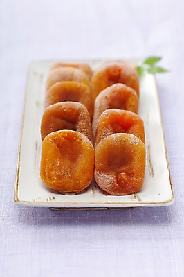 포토 JPG 스튜디오촬영 명절 열매 한식 음식 디저트 건조 한국 실내 사람없음 전통음식 곶감 국내포토 식물 전통 기념일 아시아 감 내부 건과일 파일형식