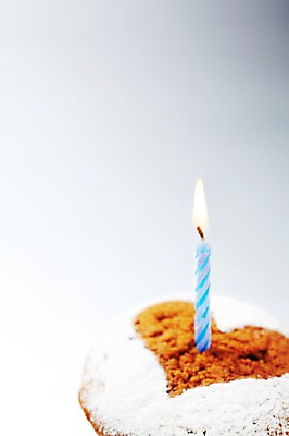 포토 JPG 스튜디오촬영 모양 기념일 초 촛불 실내 사랑 이벤트 사람없음 장식 빛 케이크 하트 생일 오브젝트 머핀 미니케이크 국내포토 감정 빵 디저트 내부 파일형식