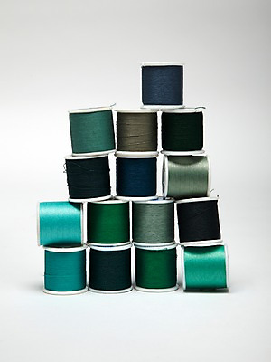 포토 JPG 스튜디오촬영 컬러 실내 사람없음 초록색 컬러풀 쌓기 탑 다양 실 바느질도구 바느질 오브젝트 퀼팅실 국내포토 건축물 다수 모션 내부 파일형식