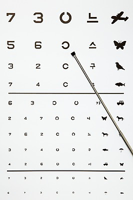 포토 JPG 스튜디오촬영 실내 사람없음 오브젝트 지시봉 안과 시력검사 안경점 시력검사표 국내포토 병원 내부 상점 검사_조사 파일형식