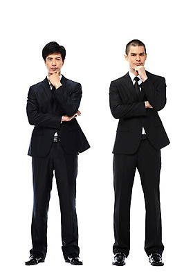 포토 JPG 스튜디오촬영 전신 외국인 해외기획촬영 2011년태국 남자 포즈 비즈니스 모션 함께함 실내 서기 누끼 사람 동양인 정장 20대 성인 두명 앞모습 팔짱 턱괴기 경쟁 도움 직장인 비즈니스맨 목표 계획 동료 남자만 성인남자만 청년만 청년남자만 성인만 국내포토 직업 옷 뷰포인트 컨셉 관계 인종 청년 내부 파일형식