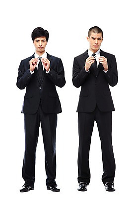 포토 JPG 스튜디오촬영 전신 외국인 해외기획촬영 2011년태국 남자 캠페인 포즈 비즈니스 모션 안내 담배 실내 서기 누끼 사람 동양인 정장 20대 성인 두명 앞모습 손상 비즈니스맨 맹세 결심 금연 남자만 성인남자만 청년만 청년남자만 성인만 국내포토 옷 뷰포인트 컨셉 인종 청년 내부 직장인 사회이슈 파일형식