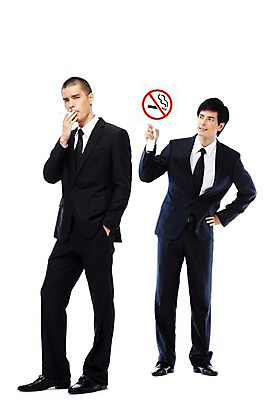 포토 JPG 스튜디오촬영 전신 외국인 해외기획촬영 응시 2011년태국 남자 캠페인 허리손 비즈니스 안내 흡연 담배 알림판 실내 경고 서기 들기 누끼 사람 동양인 정장 20대 성인 두명 금지 표지판 비즈니스맨 맹세 결심 알림 금연 남자만 성인남자만 청년만 청년남자만 성인만 국내포토 시선 옷 포즈 컨셉 모션 인종 청년 내부 직장인 사회이슈 파일형식