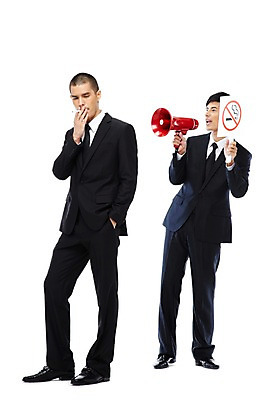 포토 JPG 스튜디오촬영 전신 외국인 해외기획촬영 응시 2011년태국 남자 캠페인 비즈니스 안내 흡연 담배 알림판 실내 경고 서기 들기 누끼 사람 동양인 정장 20대 성인 두명 확성기 외침 금지 표지판 비즈니스맨 맹세 결심 알림 금연 남자만 성인남자만 청년만 청년남자만 성인만 국내포토 시선 옷 컨셉 모션 인종 청년 내부 소리 직장인 사회이슈 파일형식