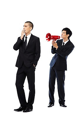 포토 JPG 스튜디오촬영 전신 외국인 해외기획촬영 응시 2011년태국 남자 비즈니스 흡연 담배 실내 경고 서기 들기 누끼 사람 동양인 정장 20대 성인 두명 확성기 외침 금지 비즈니스맨 맹세 결심 금연 남자만 성인남자만 청년만 청년남자만 성인만 국내포토 시선 옷 캠페인 컨셉 모션 인종 청년 내부 소리 직장인 사회이슈 파일형식