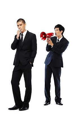 포토 JPG 스튜디오촬영 전신 외국인 해외기획촬영 응시 2011년태국 남자 비즈니스 흡연 담배 실내 경고 서기 들기 누끼 사람 동양인 정장 20대 성인 두명 확성기 외침 금지 비즈니스맨 맹세 결심 금연 남자만 성인남자만 청년만 청년남자만 성인만 국내포토 시선 옷 캠페인 컨셉 모션 인종 청년 내부 소리 직장인 사회이슈 파일형식