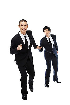 포토 JPG 스튜디오촬영 전신 외국인 해외기획촬영 응시 2011년태국 남자 포즈 비즈니스 협력 함께함 실내 누끼 사람 동양인 정장 손짓 20대 성인 두명 비즈니스라이프 달리기 경쟁 도움 직장인 비즈니스맨 목표 계획 연결 전화기 동료 전달 릴레이 남자만 성인남자만 청년만 청년남자만 성인만 배턴 국내포토 직업 라이프스타일 시선 옷 스포츠용품 컨셉 관계 모션 인종 청년 내부 파일형식