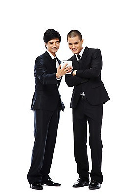 포토 JPG 스튜디오촬영 전신 외국인 해외기획촬영 응시 2011년태국 남자 포즈 비즈니스 협력 함께함 실내 서기 웃음 들기 누끼 사람 동양인 정장 손짓 20대 성인 두명 비즈니스라이프 태블릿 팔짱 경쟁 웹서핑 도움 직장인 비즈니스맨 목표 계획 동료 남자만 성인남자만 청년만 청년남자만 성인만 국내포토 직업 라이프스타일 시선 옷 컨셉 관계 모션 표정 인종 청년 내부 전자제품 스마트기기 파일형식