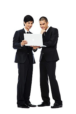 포토 JPG 스튜디오촬영 전신 외국인 해외기획촬영 응시 2011년태국 남자 포즈 비즈니스 협력 함께함 실내 서기 웃음 들기 누끼 사람 동양인 정장 20대 성인 두명 비즈니스라이프 노트북 컴퓨터 경쟁 웹서핑 도움 직장인 비즈니스맨 목표 계획 동료 남자만 성인남자만 청년만 청년남자만 성인만 국내포토 직업 라이프스타일 시선 옷 컨셉 관계 모션 표정 인종 청년 내부 전자제품 파일형식