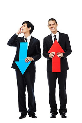 포토 JPG 스튜디오촬영 전신 외국인 해외기획촬영 2011년태국 남자 화살표 포즈 비즈니스 성공 실내 서기 웃음 누끼 사람 동양인 정장 손짓 20대 성인 두명 앞모습 금융 기쁨 우승 비즈니스맨 실패 주식 하락 만족 상승 수익 적자 남자만 성인남자만 청년만 청년남자만 성인만 국내포토 옷 감정 뷰포인트 컨셉 모션 표정 인종 청년 내부 경제 최고 직장인 좌절 파일형식