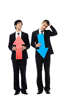 포토 JPG 스튜디오촬영 전신 외국인 해외기획촬영 2011년태국 남자 화살표 포즈 비즈니스 성공 실내 서기 웃음 누끼 사람 동양인 정장 손짓 20대 성인 두명 앞모습 금융 기쁨 우승 비즈니스맨 실패 주식 하락 만족 상승 수익 적자 남자만 성인남자만 청년만 청년남자만 성인만 국내포토 옷 감정 뷰포인트 컨셉 모션 표정 인종 청년 내부 경제 최고 직장인 좌절 파일형식