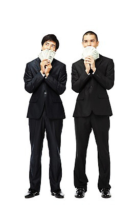 포토 JPG 스튜디오촬영 전신 외국인 해외기획촬영 2011년태국 남자 포즈 지폐 돈 비즈니스 모션 성공 실내 서기 미소 웃음 들기 누끼 사람 동양인 정장 20대 성인 두명 앞모습 경제 달러 기쁨 비즈니스맨 돈다발 만족 외화 입가림 남자만 성인남자만 청년만 청년남자만 성인만 국내포토 옷 감정 뷰포인트 컨셉 표정 인종 청년 내부 금융 가림 직장인 재산 파일형식