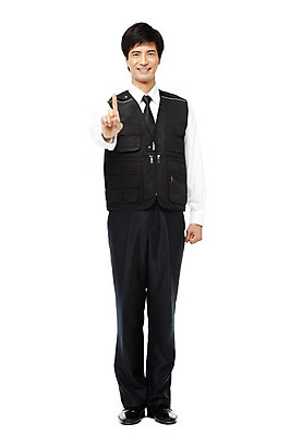 포토 JPG 스튜디오촬영 전신 외국인 해외기획촬영 직업 1 2011년태국 남자 와이셔츠 비즈니스 넥타이 실내 한명 서기 웃음 누끼 사람 동양인 손짓 20대 성인 앞모습 우승 조끼 도움 비즈니스맨 보호 보안 경호원 남자만 남자한명만 성인남자만 청년만 청년남자만 청년남자한명만 성인한명만 성인남자한명만 성인만 국내포토 잡화 뷰포인트 컨셉 셔츠 모션 표정 안전 인종 청년 내부 외투 최고 직장인 파일형식