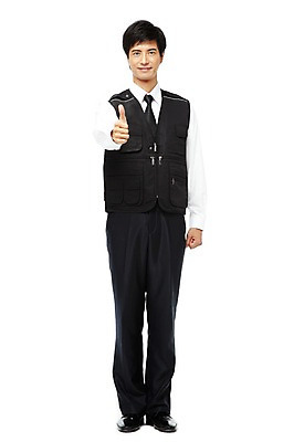 포토 JPG 스튜디오촬영 전신 외국인 해외기획촬영 직업 2011년태국 남자 와이셔츠 비즈니스 넥타이 실내 한명 서기 웃음 누끼 사람 동양인 손짓 20대 성인 앞모습 엄지손가락 우승 최고 조끼 도움 비즈니스맨 보호 넘버원 보안 경호원 남자만 남자한명만 성인남자만 청년만 청년남자만 청년남자한명만 성인한명만 성인남자한명만 성인만 국내포토 1 잡화 뷰포인트 컨셉 셔츠 손가락 모션 표정 안전 인종 청년 내부 외투 직장인 파일형식