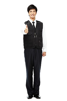 포토 JPG 스튜디오촬영 전신 외국인 해외기획촬영 직업 2011년태국 남자 와이셔츠 비즈니스 넥타이 실내 한명 서기 웃음 누끼 사람 동양인 손짓 20대 성인 앞모습 엄지손가락 우승 최고 조끼 도움 비즈니스맨 보호 넘버원 보안 경호원 남자만 남자한명만 성인남자만 청년만 청년남자만 청년남자한명만 성인한명만 성인남자한명만 성인만 국내포토 1 잡화 뷰포인트 컨셉 셔츠 손가락 모션 표정 안전 인종 청년 내부 외투 직장인 파일형식