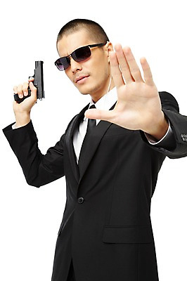 포토 JPG 스튜디오촬영 외국인 해외기획촬영 직업 2011년태국 남자 이어폰 포즈 비즈니스 모션 실내 한명 서기 들기 누끼 사람 동양인 정장 손짓 상반신 20대 성인 선글라스 권총 총 도움 비즈니스맨 보호 오브젝트 경호원 남자만 남자한명만 성인남자만 청년만 청년남자만 청년남자한명만 성인한명만 성인남자한명만 성인만 국내포토 1 옷 안경 무기 음향기기 컨셉 인종 청년 내부 직장인 파일형식