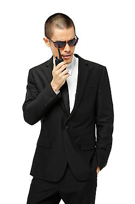 포토 JPG 스튜디오촬영 외국인 해외기획촬영 직업 2011년태국 남자 이어폰 포즈 비즈니스 모션 실내 한명 서기 들기 누끼 사람 동양인 정장 상반신 20대 성인 선글라스 도움 비즈니스맨 보호 오브젝트 무전기 경호원 남자만 남자한명만 성인남자만 청년만 청년남자만 청년남자한명만 성인한명만 성인남자한명만 성인만 국내포토 1 옷 안경 음향기기 컨셉 무선통신 인종 청년 내부 직장인 파일형식