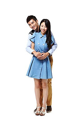 포토 JPG 스튜디오촬영 전신 모델 학생 라이프스타일 긴머리 커플 원피스 여자 남자 구두 대학생 포즈 셔츠 남방 바지 안기 모션 포옹 대학생라이프 실내 사랑 서기 누끼 사람 동양인 20대 성인 두명 라이프 앞모습 치마 캠퍼스라이프 한국인 벨트 하이힐 주머니 캠퍼스커플 연애 청년만 성인만 국내포토 헤어스타일 잡화 옷 감정 뷰포인트 신발 상의 관계 하의 인종 청년 내부 생활 여성화 파일형식