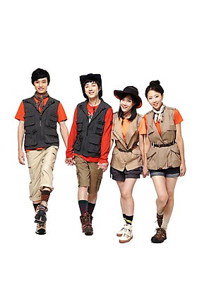 포토 JPG 스튜디오촬영 전신 모델 모자 학생 라이프스타일 여자 남자 대학생 포즈 운동화 반바지 모션 대학생라이프 실내 서기 미소 웃음 누끼 사람 동양인 손짓 여러명 20대 성인 라이프 친구 걷기 손잡기 캠퍼스라이프 한국인 반팔티셔츠 조끼 동료 즐거움 국토대장정 긴바지 전진 행진 청년만 성인만 국내포토 잡화 감정 다수 신발 티셔츠 바지 관계 표정 인종 청년 내부 생활 외투 파일형식