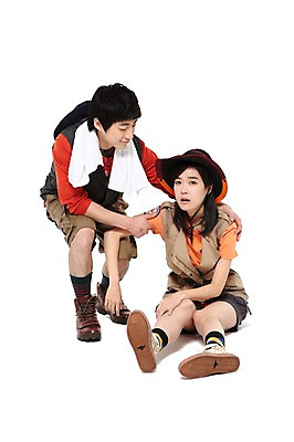 포토 JPG 스튜디오촬영 전신 모델 모자 학생 라이프스타일 여자 남자 대학생 포즈 운동화 반바지 응원 모션 대학생라이프 실내 피곤 서기 누끼 사람 앉기 동양인 20대 성인 두명 라이프 친구 수건 캠퍼스라이프 한국인 반팔티셔츠 조끼 동료 즐거움 격려 국토대장정 청년만 성인만 국내포토 잡화 감정 신발 컨셉 티셔츠 바지 관계 인종 청년 내부 생활 위생용품 외투 파일형식