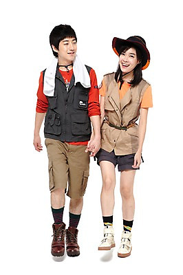 포토 JPG 스튜디오촬영 전신 모델 모자 학생 라이프스타일 여자 남자 대학생 포즈 운동화 반바지 모션 대학생라이프 실내 서기 미소 웃음 누끼 사람 동양인 손짓 20대 성인 두명 라이프 친구 수건 걷기 손잡기 캠퍼스라이프 한국인 반팔티셔츠 조끼 동료 즐거움 국토대장정 청년만 성인만 국내포토 잡화 감정 신발 티셔츠 바지 관계 표정 인종 청년 내부 생활 위생용품 외투 파일형식