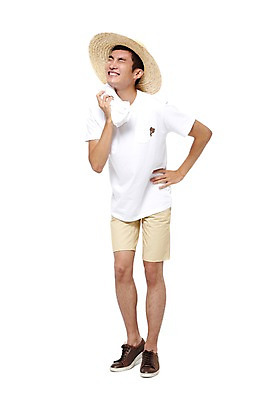 포토 JPG 스튜디오촬영 전신 모델 모자 학생 라이프스타일 남자 대학생 포즈 운동화 티셔츠 반바지 모션 대학생라이프 실내 한명 서기 미소 웃음 누끼 사람 동양인 20대 성인 라이프 앞모습 수건 눈감음 캠퍼스라이프 한국인 농촌 봉사 도움 더위 즐거움 밀짚모자 땀 농촌봉사활동 농활 일손 남자만 남자한명만 성인남자만 청년만 청년남자만 청년남자한명만 성인한명만 성인남자한명만 성인만 국내포토 모자_잡화 1 잡화 감정 뷰포인트 신발 컨셉 셔츠 바지 날씨 표정 인종 청년 내부 생활 위생용품 시골 파일형식