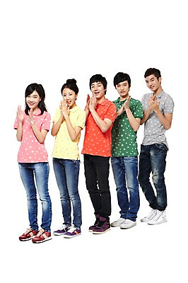 포토 JPG 스튜디오촬영 전신 모델 학생 라이프스타일 여자 남자 대학생 포즈 운동화 모션 대학생라이프 함께함 실내 서기 미소 웃음 누끼 사람 동양인 손짓 여러명 20대 성인 라이프 앞모습 친구 캠퍼스라이프 한국인 반팔티셔츠 청바지 축하 손뼉 박수 즐거움 열정 포니테일 청년만 성인만 국내포토 헤어스타일 감정 뷰포인트 다수 신발 컨셉 티셔츠 바지 관계 표정 인종 청년 내부 생활 파일형식