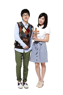 포토 JPG 스튜디오촬영 전신 모델 학생 라이프스타일 여자 남자 기독교 종교 안경 구두 대학생 포즈 십자가 셔츠 남방 바지 종교용품 모션 대학생라이프 기독교용품 실내 서기 누끼 사람 동양인 손짓 20대 성인 두명 라이프 앞모습 친구 치마 캠퍼스라이프 성경 한국인 반팔티셔츠 단발머리 기독교인 종교인 스니커즈 즐거움 블라우스 긴팔티셔츠 십자가모양 청년만 성인만 국내포토 모양 헤어스타일 잡화 감정 뷰포인트 운동화 신발 상의 티셔츠 관계 하의 인종 청년 내부 생활 파일형식