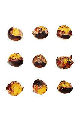 포토 JPG 스튜디오촬영 음식 백그라운드 디저트 실내 누끼 사람없음 밤 겨울음식 겨울간식 군밤 제철음식 국내포토 겨울 내부 견과류 밤_견과류 굽기 제철 파일형식