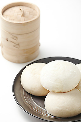 포토 JPG 스튜디오촬영 접시 음식 빵 디저트 실내 사람없음 겨울음식 겨울간식 찜기 호빵 국내포토 식기 겨울 주방용품 내부 파일형식