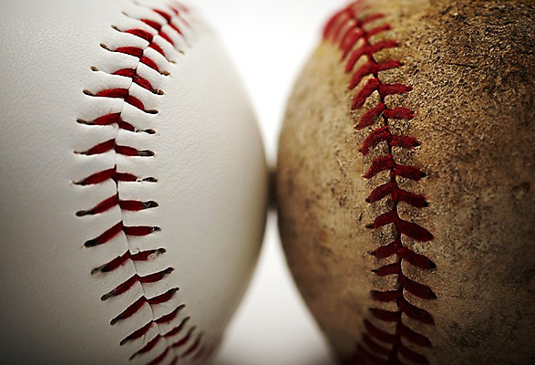 포토 JPG 스튜디오촬영 스포츠용품 스포츠 공 조류 실내 근접촬영 사람없음 야구 빈티지 오브젝트 야구공 국내포토 동물 뷰포인트 컨셉 내부 구기 야구용품 파일형식