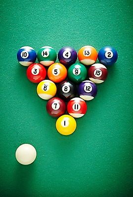 포토 JPG 스튜디오촬영 모양 스포츠용품 스포츠 공 실내 사람없음 숫자 삼각형 당구 오브젝트 당구공 국내포토 도형 문자 내부 구기 당구용품 파일형식