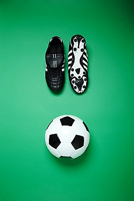 포토 JPG 스튜디오촬영 스포츠용품 스포츠 축구공 공 실내 사람없음 축구 오브젝트 축구화 국내포토 운동화 축구용품 내부 구기 파일형식