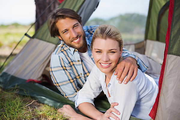 포토 JPG 해외이미지 백인 라이프스타일 커플 응시 여자 남자 행복 관계 청소년 자연 휴가 함께함 건강 텐트 사랑 20대 야외 두명 초록색 환경 캠핑 탐험 도전 시골 모험가 거짓말 단절 해외202105 해외포토 서양인 시선 감정 컬러 컨셉 레저 캠핑도구 사람 청년 생활 생태계 파일형식