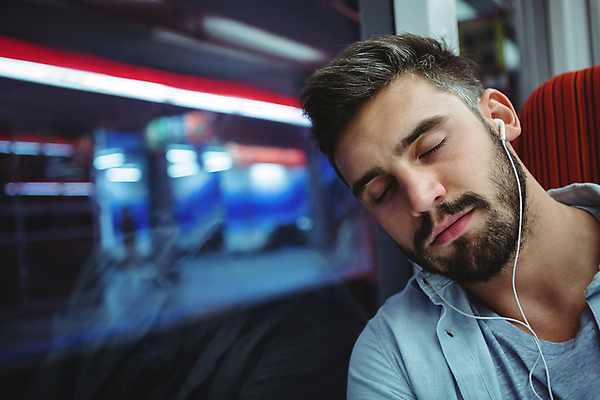 포토 JPG 해외이미지 직업 전통 라이프스타일 문화 여유 음악 여행 회사 비즈니스 사업가 창문 교통시설 유리 성공 휴식 함께함 창조 앉기 사람없음 캐주얼 스크린 헤드폰 듣기 기차 잠 비즈니스맨 투명 대표 스마트 출장 출퇴근 객실 돌봄 지능 해외202105 해외포토 옷 남자 감정 육상교통 음향기기 교통 컨셉 모션 재질 문화예술 대중교통 생활 직장인 시설 파일형식