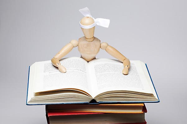 포토 JPG 스튜디오촬영 문자 교육 교재 실내 사람없음 책 교과서 목각인형 글자교육 구체관절인형 머리끈 나무인형 국내포토 인형 장신구 내부 파일형식