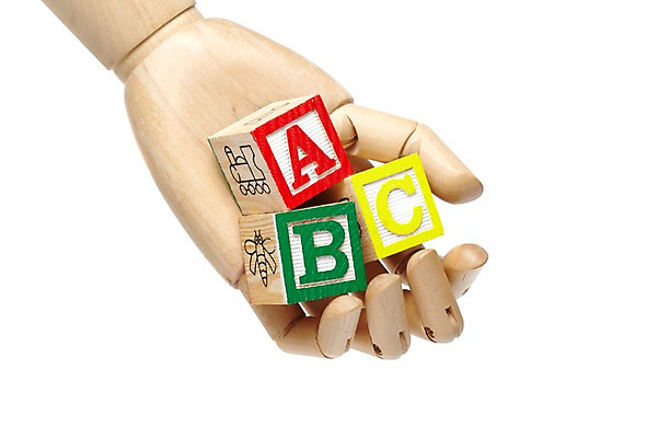 포토 JPG 스튜디오촬영 문자 손 알파벳 영어 교육 실내 누끼 사람없음 신체부위 B 목각인형 A 글자교육 C 나무인형 국내포토 인형 사람 내부 파일형식