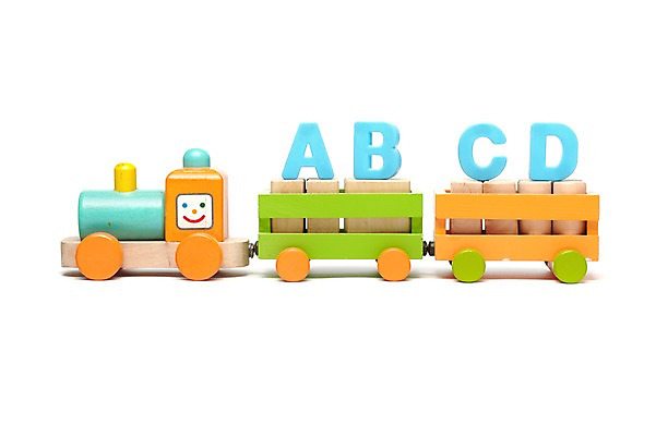 포토 JPG 스튜디오촬영 문자 알파벳 영어 교육 실내 누끼 사람없음 장난감 기차 B A 글자교육 C D 국내포토 육상교통 대중교통 내부 파일형식