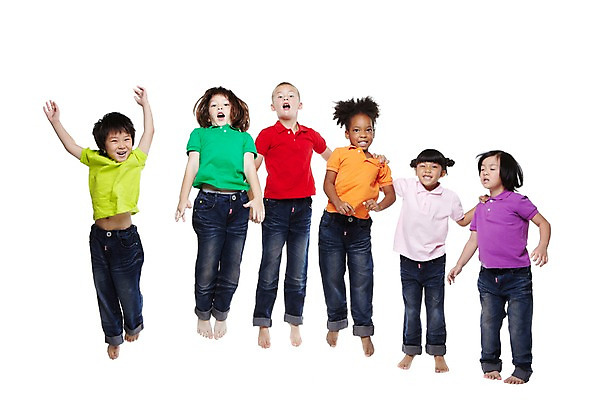 포토 JPG 스튜디오촬영 전신 서양인 외국인 백인 해외기획촬영 학생 라이프스타일 여자 2011년태국 남자 어린이라이프 초등학생 어린이 포즈 흑인 장난 모션 놀이 함께함 실내 서기 누끼 사람 동양인 인종 소녀 소년 여러명 앞모습 10대 캐주얼 친구 달리기 점프 다정 우정 즐거움 십대만 국내포토 옷 감정 뷰포인트 다수 컨셉 관계 청소년 내부 생활 파일형식