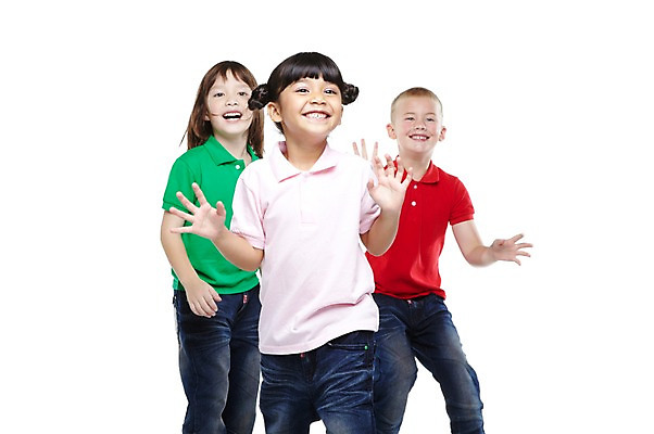 포토 JPG 스튜디오촬영 서양인 외국인 백인 해외기획촬영 학생 라이프스타일 여자 2011년태국 남자 어린이라이프 초등학생 어린이 포즈 모션 놀이 함께함 실내 서기 미소 웃음 누끼 사람 동양인 인종 소녀 소년 앞모습 10대 캐주얼 세명 친구 다정 우정 즐거움 십대만 국내포토 옷 감정 뷰포인트 컨셉 관계 청소년 표정 내부 생활 파일형식