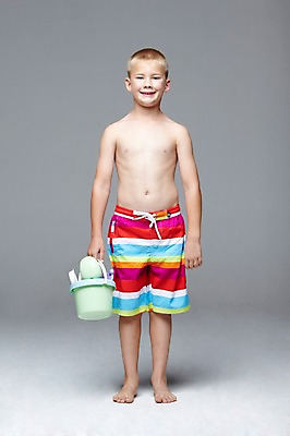 포토 JPG 스튜디오촬영 전신 서양인 외국인 백인 해외기획촬영 학생 라이프스타일 계절 2011년태국 남자 수영복 어린이라이프 여유 초등학생 어린이 물놀이 놀이 방학 휴가 실내 여름방학 한명 서기 미소 웃음 들기 사람 소년 앞모습 10대 여름 장난감 놀이용품 즐거움 남자만 남자한명만 십대만 십대남자만 십대남자한명만 국내포토 1 옷 감정 뷰포인트 모션 청소년 표정 인종 내부 생활 오브젝트 파일형식 여름_계절