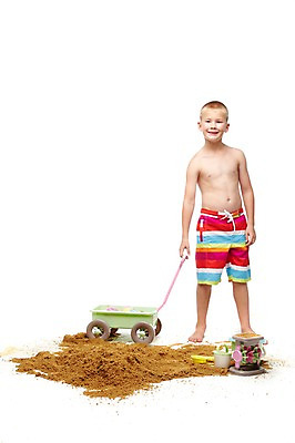 포토 JPG 스튜디오촬영 전신 서양인 외국인 백인 해외기획촬영 학생 라이프스타일 계절 2011년태국 남자 수영복 어린이라이프 여유 초등학생 어린이 모래 장난 놀이 방학 휴가 실내 여름방학 한명 서기 미소 웃음 누끼 사람 소년 해변 10대 여름 장난감 놀이용품 즐거움 모래성 모래놀이 소꿉놀이 소꿉장난 흙장난 남자만 남자한명만 십대만 십대남자만 십대남자한명만 국내포토 1 옷 감정 바다 모션 청소년 표정 인종 내부 생활 오브젝트 파일형식 여름_계절