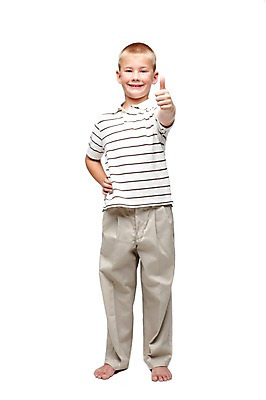 포토 JPG 스튜디오촬영 전신 서양인 외국인 백인 해외기획촬영 학생 라이프스타일 2011년태국 남자 어린이라이프 초등학생 어린이 허리손 포즈 모션 실내 한명 서기 미소 웃음 누끼 사람 손짓 소년 앞모습 10대 캐주얼 엄지손가락 최고 만족 남자만 남자한명만 십대만 십대남자만 십대남자한명만 국내포토 1 옷 감정 뷰포인트 손가락 청소년 표정 인종 내부 생활 파일형식